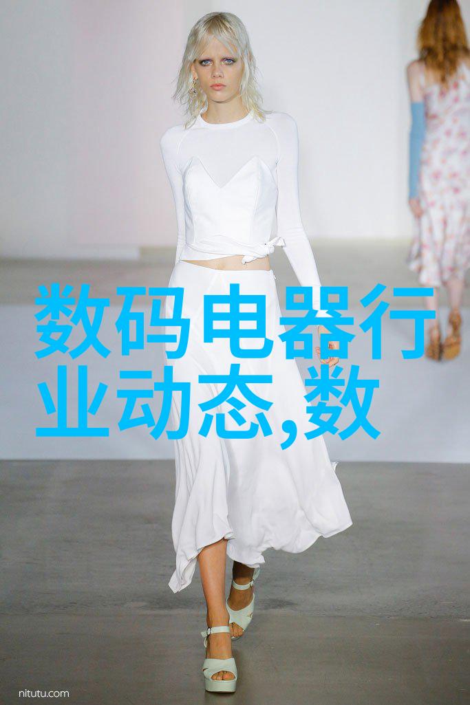 彩电的诞生从黑白到彩色电视机的历史变革