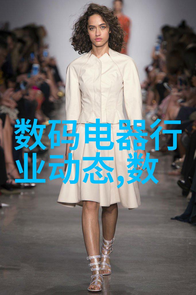 除尘骨架我家的那堆乱七八糟的旧家具和书籍终于要被整理出一片干净的天地了
