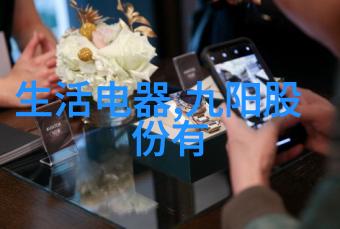 镜头捕捉时刻拍照与摄像的艺术差异探究